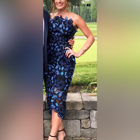 Elliatt Times Dress in Blue Multi - Revolve - Picture 7 of 7